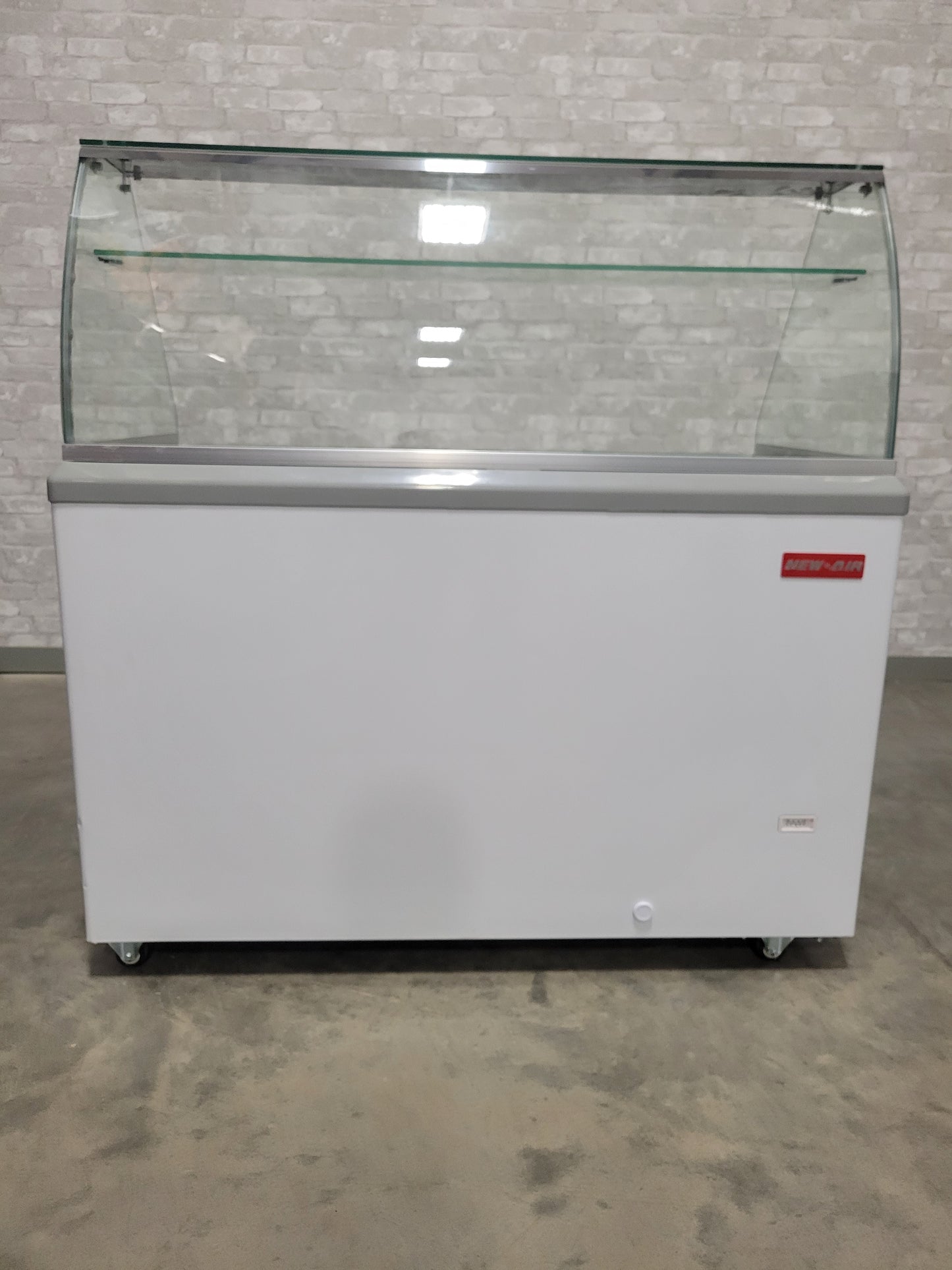 New Air Refrigeration 50" 8 Pail Ice Cream Dipping Display Case
